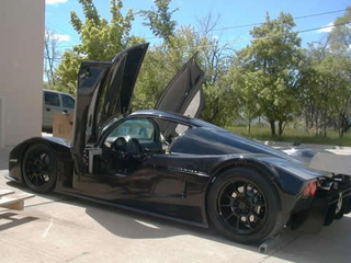 Illustration for article titled Race Car Replicas: Ferrari Enzo Performance For Carpocalypse Prices